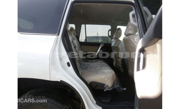 Buy Import Toyota Prado White Car in Import - Dubai in Belait Buy Import Toyota Prado White Car in Import - Dubai in Belait