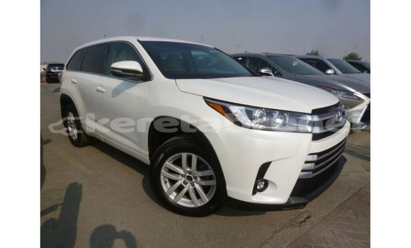 Buy Import Toyota Kluger White Car in Import - Dubai in Belait Buy Import Toyota Kluger White Car in Import - Dubai in Belait
