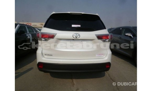 Buy Import Toyota Kluger White Car in Import - Dubai in Belait Buy Import Toyota Kluger White Car in Import - Dubai in Belait