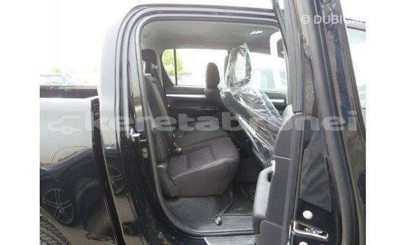 Buy Import Toyota Hilux Black Car in Import - Dubai in Belait Buy Import Toyota Hilux Black Car in Import - Dubai in Belait