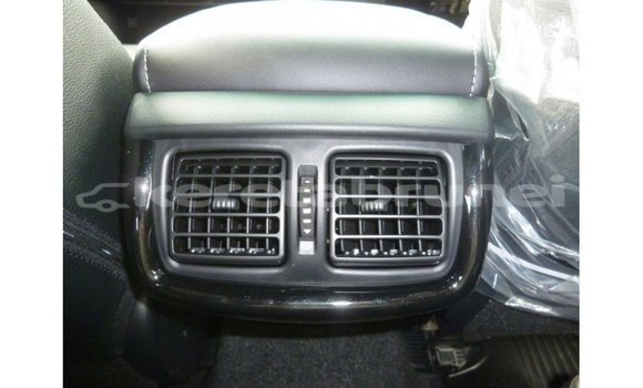 Buy Import Toyota Hilux White Car in Import - Dubai in Belait Buy Import Toyota Hilux White Car in Import - Dubai in Belait