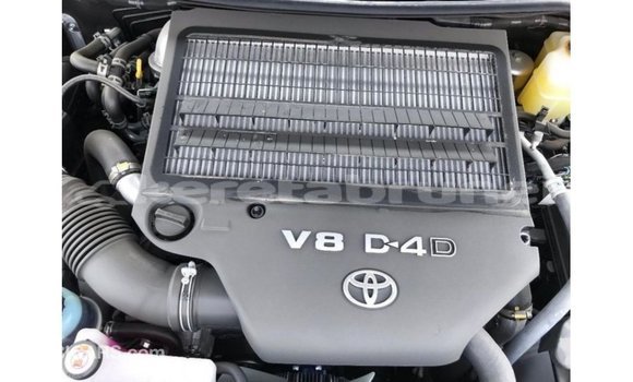 Buy Import Toyota Land Cruiser Black Car in Import - Dubai in Belait Buy Import Toyota Land Cruiser Black Car in Import - Dubai in Belait