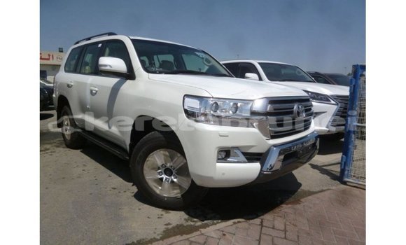 Buy Import Toyota Land Cruiser White Car in Import - Dubai in Belait Buy Import Toyota Land Cruiser White Car in Import - Dubai in Belait