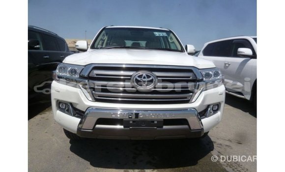 Buy Import Toyota Land Cruiser White Car in Import - Dubai in Belait Buy Import Toyota Land Cruiser White Car in Import - Dubai in Belait
