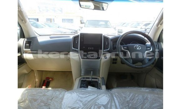 Buy Import Toyota Land Cruiser White Car in Import - Dubai in Belait Buy Import Toyota Land Cruiser White Car in Import - Dubai in Belait