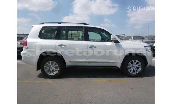 Buy Import Toyota Land Cruiser White Car in Import - Dubai in Belait Buy Import Toyota Land Cruiser White Car in Import - Dubai in Belait