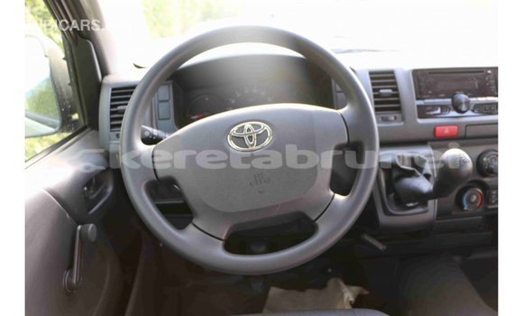 Buy Import Toyota Hiace White Car in Import - Dubai in Belait Buy Import Toyota Hiace White Car in Import - Dubai in Belait