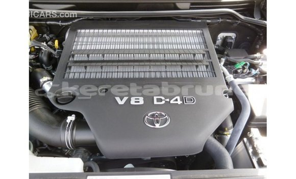 Buy Import Toyota Land Cruiser Other Car in Import - Dubai in Belait Buy Import Toyota Land Cruiser Other Car in Import - Dubai in Belait