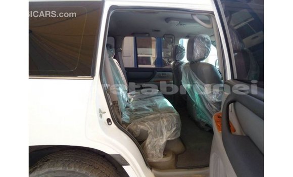 Buy Import Toyota Land Cruiser White Car in Import - Dubai in Belait Buy Import Toyota Land Cruiser White Car in Import - Dubai in Belait