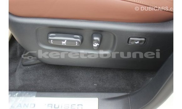 Buy Import Toyota Land Cruiser White Car in Import - Dubai in Belait Buy Import Toyota Land Cruiser White Car in Import - Dubai in Belait