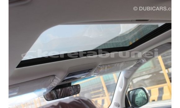 Buy Import Toyota Land Cruiser White Car in Import - Dubai in Belait Buy Import Toyota Land Cruiser White Car in Import - Dubai in Belait
