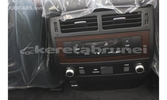 Buy Import Toyota Land Cruiser White Car in Import - Dubai in Belait Buy Import Toyota Land Cruiser White Car in Import - Dubai in Belait
