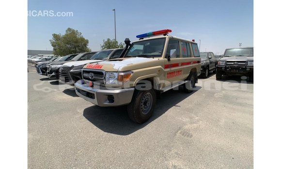 Buy Import Toyota Land Cruiser Beige Car in Import - Dubai in Belait Buy Import Toyota Land Cruiser Beige Car in Import - Dubai in Belait
