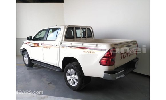 Buy Import Toyota Hilux White Car in Import - Dubai in Belait Buy Import Toyota Hilux White Car in Import - Dubai in Belait