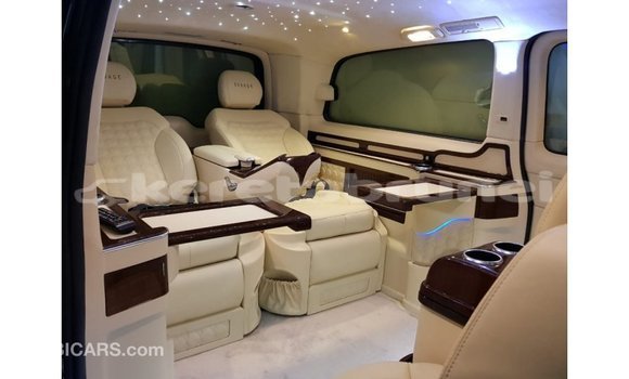 Buy Import Mercedes-Benz 250 Black Car in Import - Dubai in Belait Buy Import Mercedes-Benz 250 Black Car in Import - Dubai in Belait