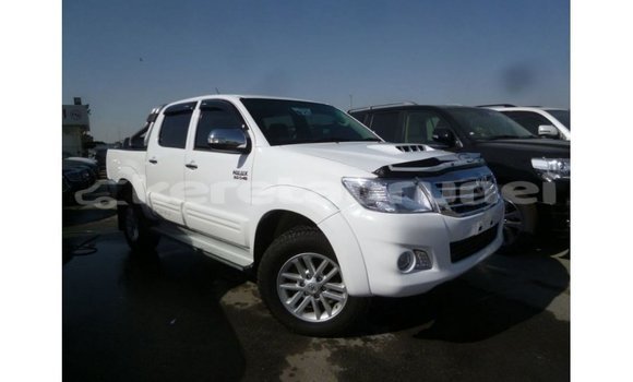 Buy Import Toyota Hilux White Car in Import - Dubai in Belait Buy Import Toyota Hilux White Car in Import - Dubai in Belait