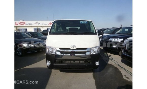 Buy Import Toyota Hiace White Car in Import - Dubai in Belait Buy Import Toyota Hiace White Car in Import - Dubai in Belait
