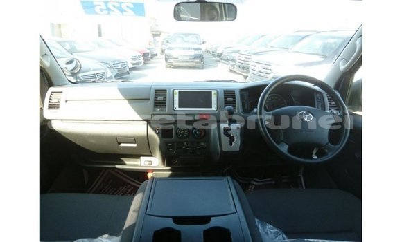 Buy Import Toyota Hiace White Car in Import - Dubai in Belait Buy Import Toyota Hiace White Car in Import - Dubai in Belait
