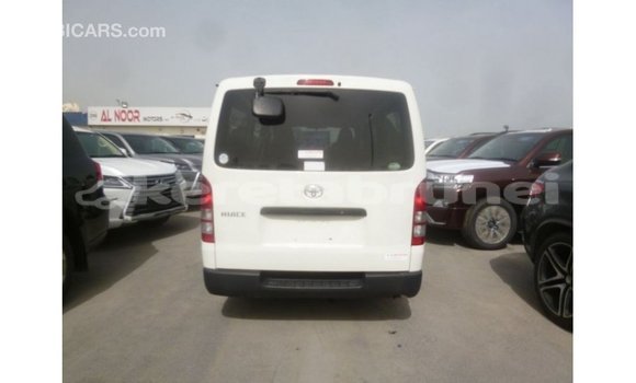 Buy Import Toyota Hiace White Car in Import - Dubai in Belait Buy Import Toyota Hiace White Car in Import - Dubai in Belait
