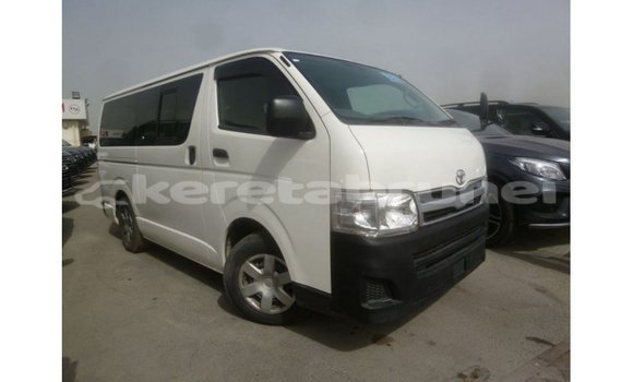 Buy Import Toyota Hiace White Car in Import - Dubai in Belait Buy Import Toyota Hiace White Car in Import - Dubai in Belait