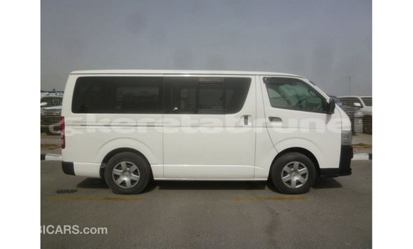 Buy Import Toyota Hiace White Car in Import - Dubai in Belait Buy Import Toyota Hiace White Car in Import - Dubai in Belait