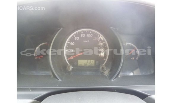 Buy Import Toyota Hiace White Car in Import - Dubai in Belait Buy Import Toyota Hiace White Car in Import - Dubai in Belait