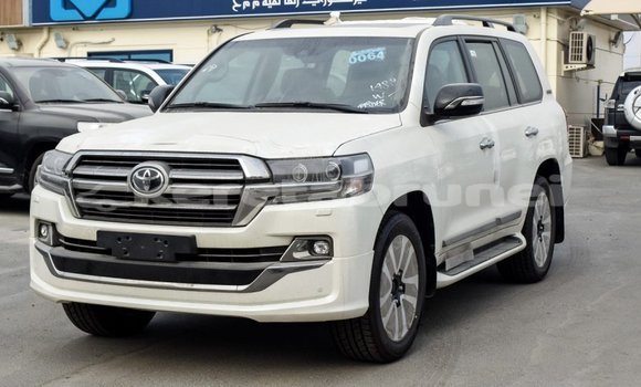 Buy Import Toyota Land Cruiser Black Car in Import - Dubai in Belait Buy Import Toyota Land Cruiser Black Car in Import - Dubai in Belait