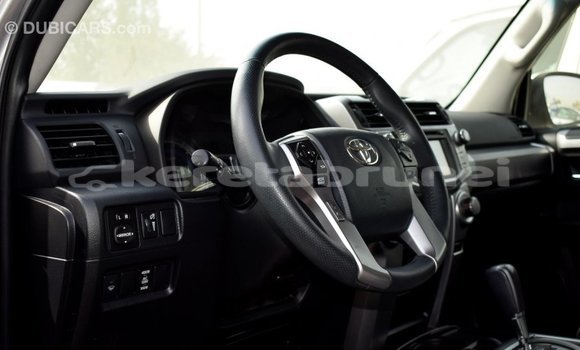 Buy Import Toyota HiAce Other Truck in Import - Dubai in Belait Buy Import Toyota HiAce Other Truck in Import - Dubai in Belait