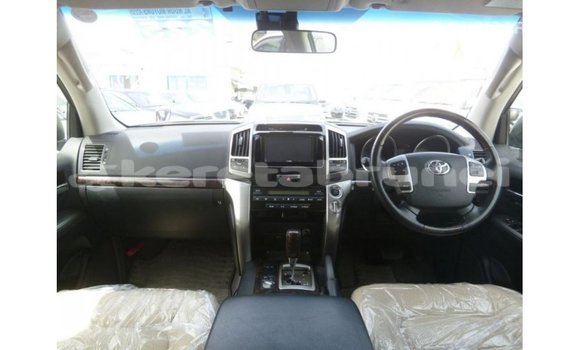 Buy Import Toyota Land Cruiser Other Car in Import - Dubai in Belait Buy Import Toyota Land Cruiser Other Car in Import - Dubai in Belait