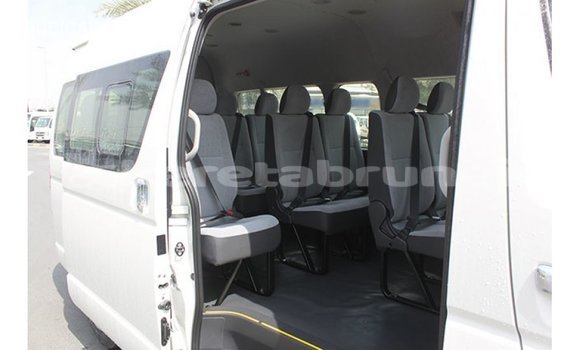 Buy Import Toyota Hiace White Car in Import - Dubai in Belait Buy Import Toyota Hiace White Car in Import - Dubai in Belait