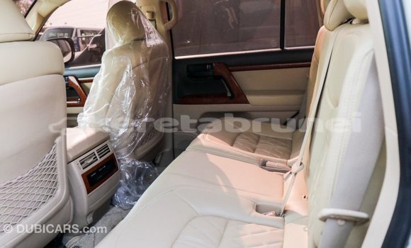 Buy Import Toyota Land Cruiser White Car in Import - Dubai in Belait Buy Import Toyota Land Cruiser White Car in Import - Dubai in Belait
