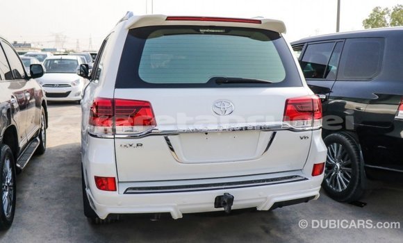 Buy Import Toyota Land Cruiser White Car in Import - Dubai in Belait Buy Import Toyota Land Cruiser White Car in Import - Dubai in Belait