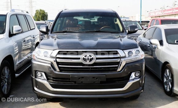 Buy Import Toyota Land Cruiser Black Car in Import - Dubai in Belait Buy Import Toyota Land Cruiser Black Car in Import - Dubai in Belait