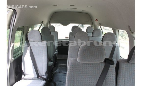 Buy Import Toyota Hiace White Car in Import - Dubai in Belait Buy Import Toyota Hiace White Car in Import - Dubai in Belait