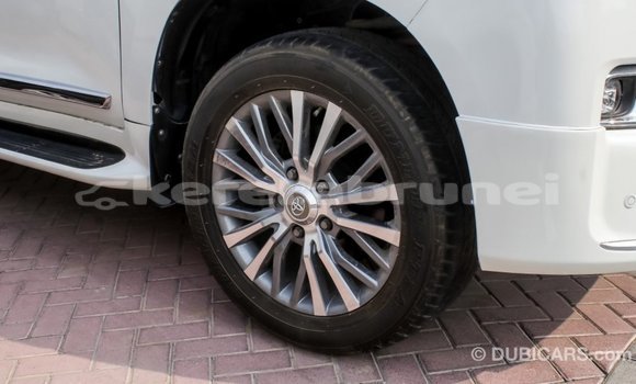 Buy Import Toyota Land Cruiser White Car in Import - Dubai in Belait Buy Import Toyota Land Cruiser White Car in Import - Dubai in Belait