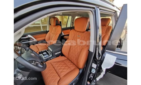 Buy Import Toyota Land Cruiser Black Car in Import - Dubai in Belait Buy Import Toyota Land Cruiser Black Car in Import - Dubai in Belait