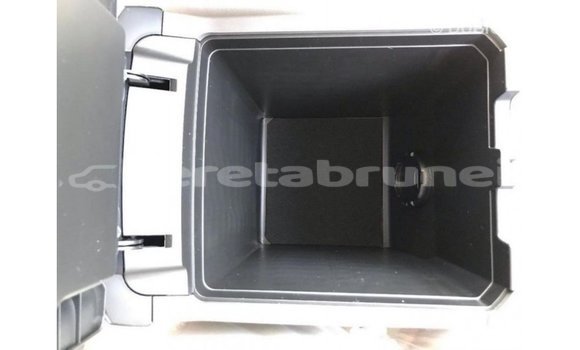 Buy Import Toyota Prado Brown Car in Import - Dubai in Belait Buy Import Toyota Prado Brown Car in Import - Dubai in Belait