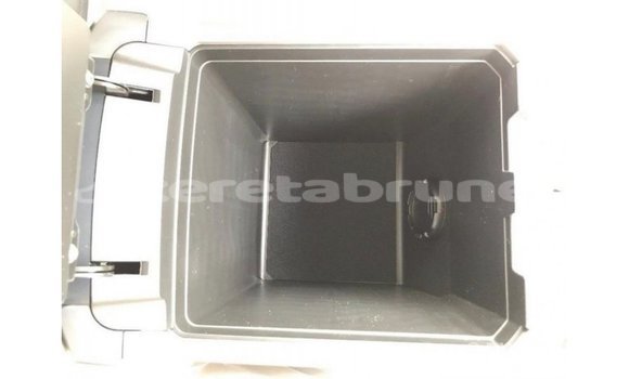 Buy Import Toyota Prado Black Car in Import - Dubai in Belait Buy Import Toyota Prado Black Car in Import - Dubai in Belait