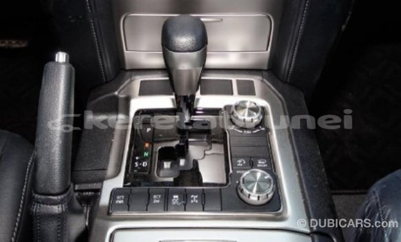Buy Import Toyota Land Cruiser White Car in Import - Dubai in Belait Buy Import Toyota Land Cruiser White Car in Import - Dubai in Belait