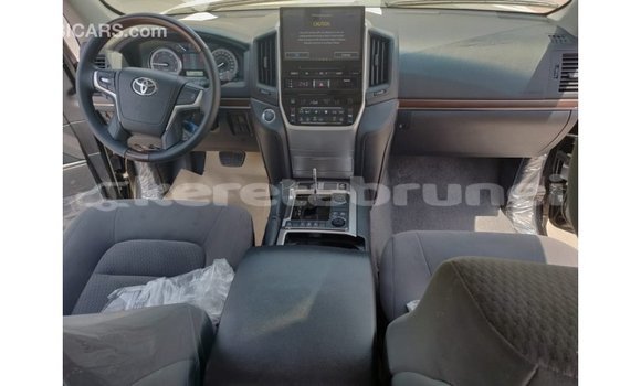 Buy Import Toyota Land Cruiser Black Car in Import - Dubai in Belait Buy Import Toyota Land Cruiser Black Car in Import - Dubai in Belait