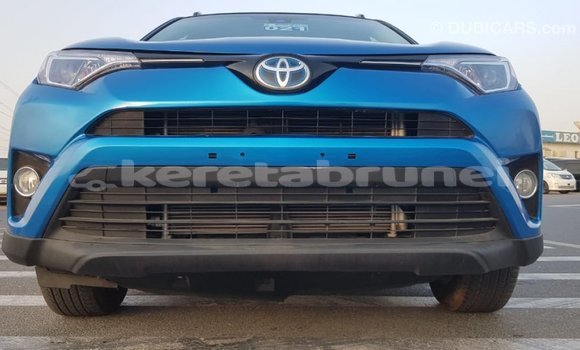 Buy Import Toyota HiAce Blue Truck in Import - Dubai in Belait Buy Import Toyota HiAce Blue Truck in Import - Dubai in Belait