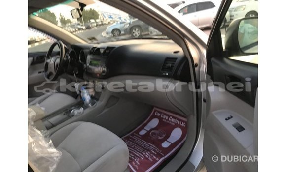Buy Import Toyota Highlander Other Car in Import - Dubai in Belait Buy Import Toyota Highlander Other Car in Import - Dubai in Belait