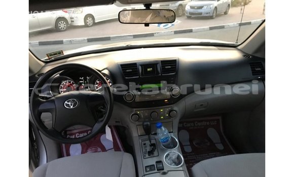 Buy Import Toyota Highlander Other Car in Import - Dubai in Belait Buy Import Toyota Highlander Other Car in Import - Dubai in Belait