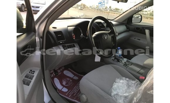 Buy Import Toyota Highlander Other Car in Import - Dubai in Belait Buy Import Toyota Highlander Other Car in Import - Dubai in Belait