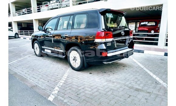 Buy Import Toyota Land Cruiser Black Car in Import - Dubai in Belait Buy Import Toyota Land Cruiser Black Car in Import - Dubai in Belait
