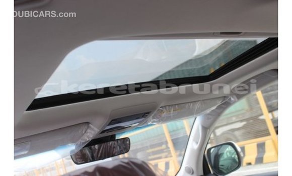Buy Import Toyota Land Cruiser White Car in Import - Dubai in Belait Buy Import Toyota Land Cruiser White Car in Import - Dubai in Belait