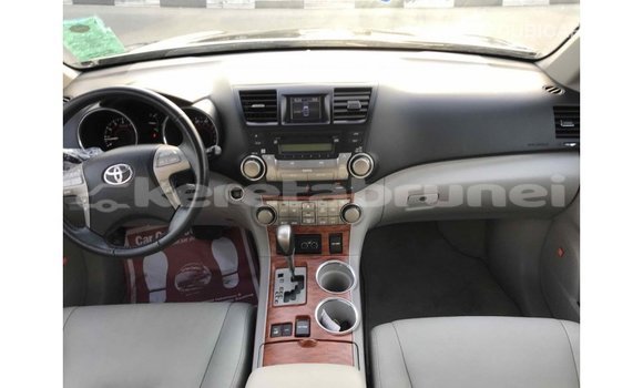 Buy Import Toyota Highlander Black Car in Import - Dubai in Belait Buy Import Toyota Highlander Black Car in Import - Dubai in Belait