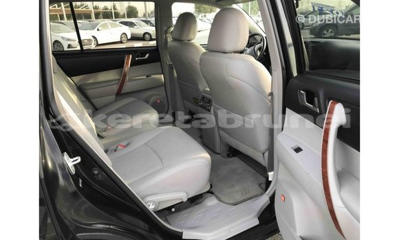 Buy Import Toyota Highlander Black Car in Import - Dubai in Belait Buy Import Toyota Highlander Black Car in Import - Dubai in Belait
