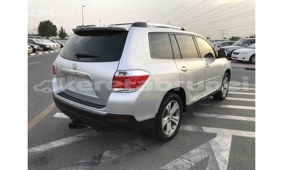 Buy Import Toyota Highlander Other Car in Import - Dubai in Belait Buy Import Toyota Highlander Other Car in Import - Dubai in Belait
