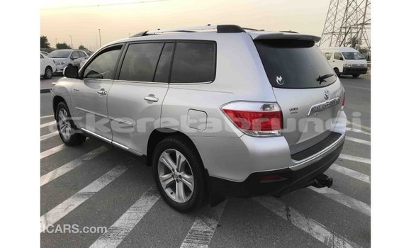 Buy Import Toyota Highlander Other Car in Import - Dubai in Belait Buy Import Toyota Highlander Other Car in Import - Dubai in Belait